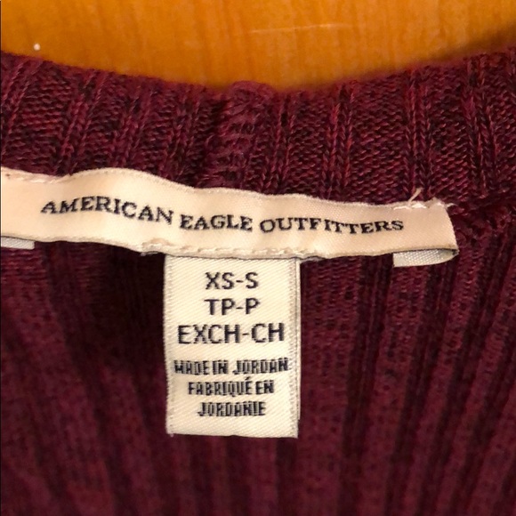 American Eagle Burgundy Cardigan SIZE XS-SM - Picture 3 of 5